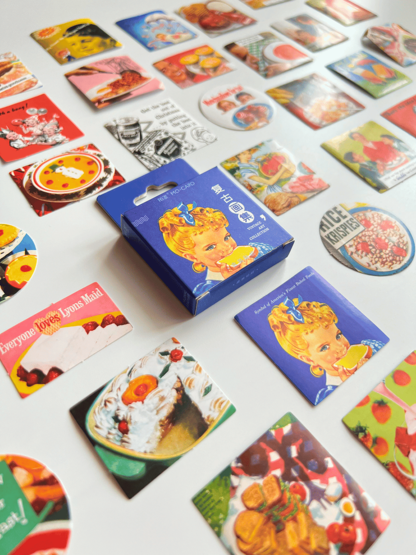 სტიკერი Vintage art