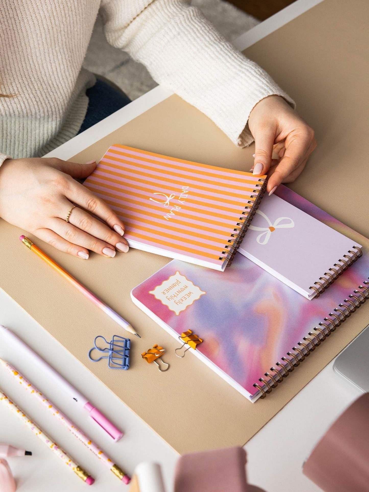 მგეგმავი Abstract