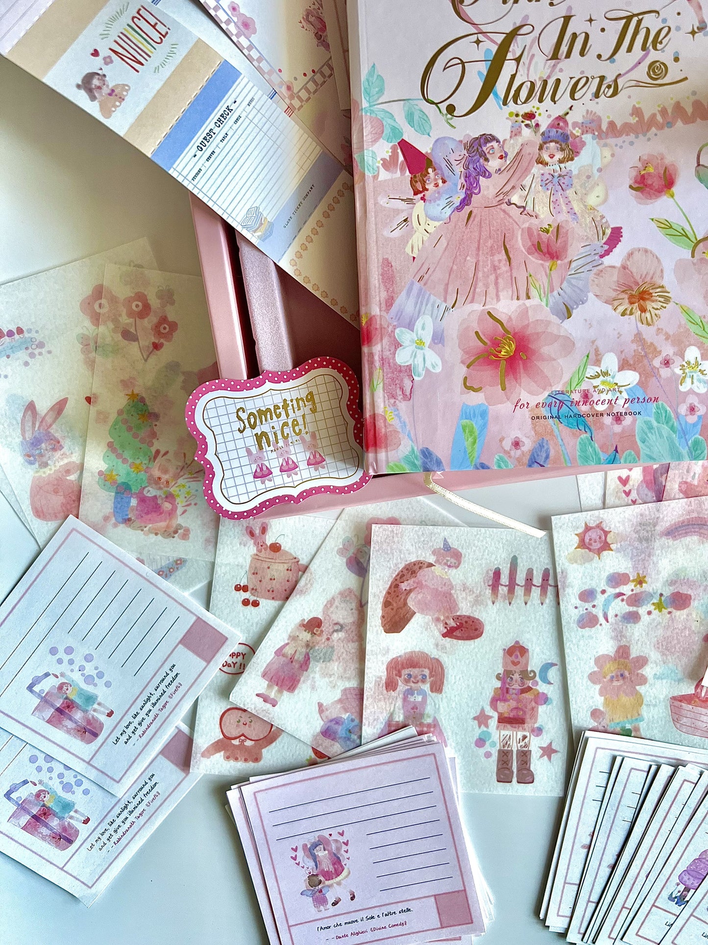 Pink Anne In The Flowers  დიდი დღიურის ნაკრები